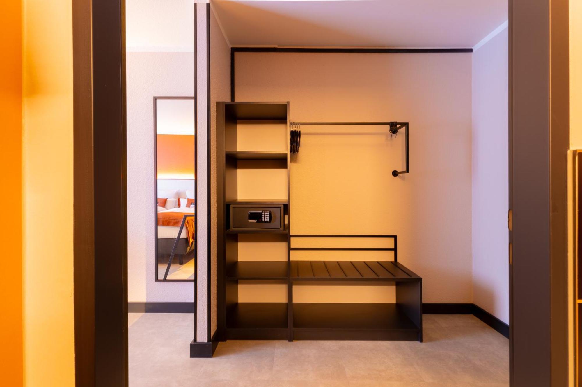 Holiday Inn - The Niu, Blade Solingen By Ihg Exteriör bild